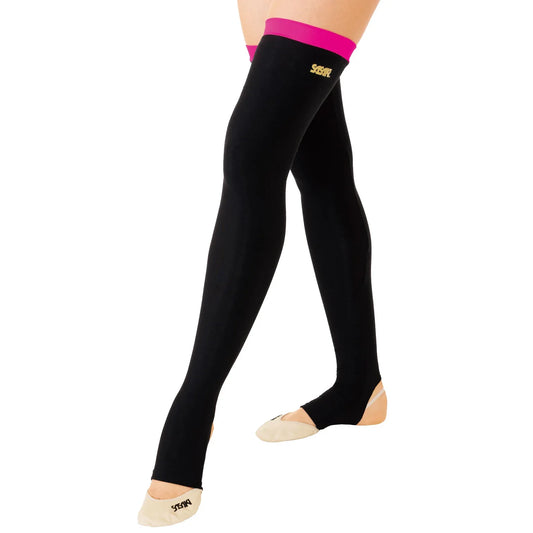 SASAKI Comfortable, warm and stretchy, ideal to keep your legs warm during your practice.